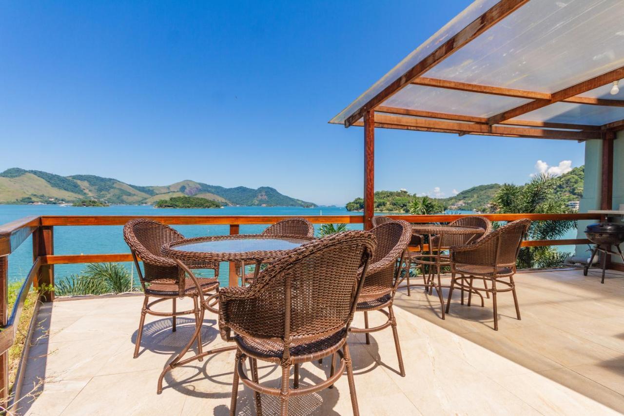 Apartment Cobertura De Frente O Mar. Toddler Friendly!
