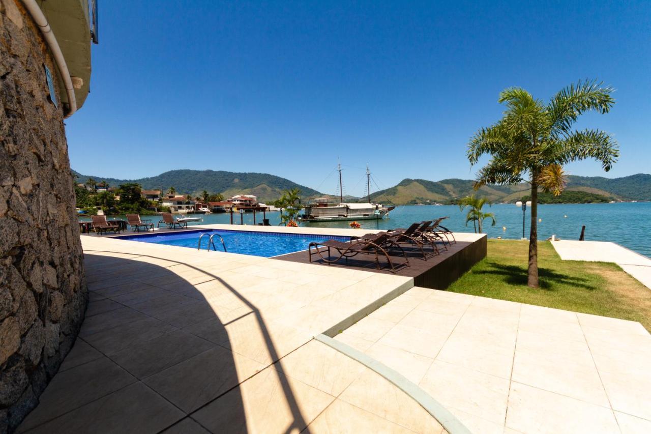 Apartment Cobertura De Frente O Mar. Toddler Friendly!