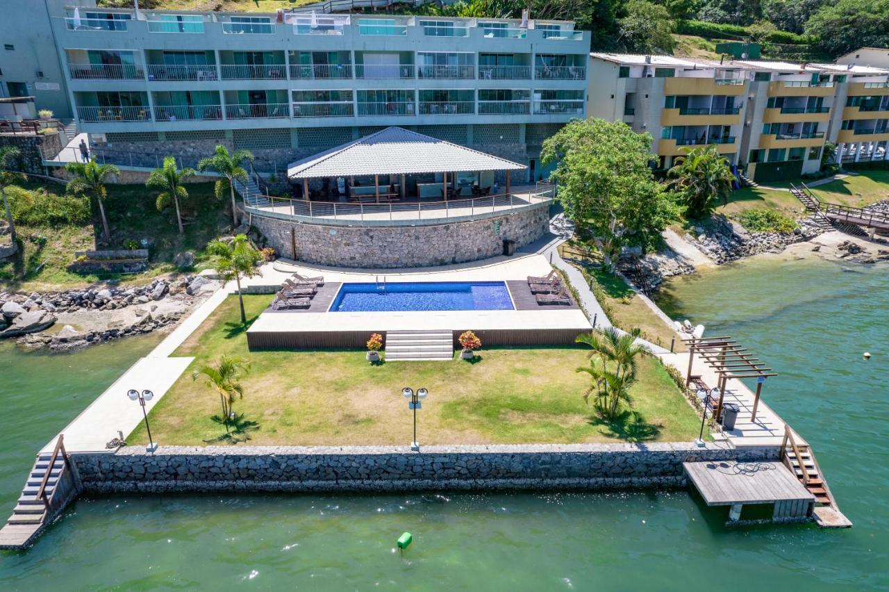 Apartment Cobertura De Frente O Mar. Toddler Friendly!